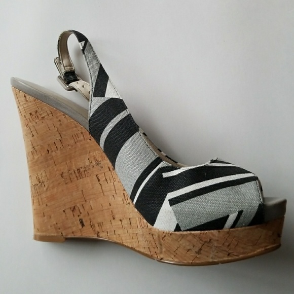 Nine West striped Peep Toe Sling Back Wedge - Picture 7 of 7